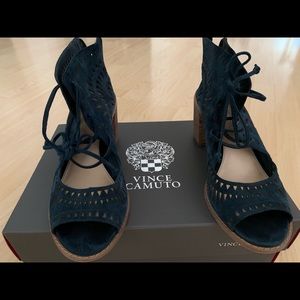 Shoes. Blue, Vince camutos,